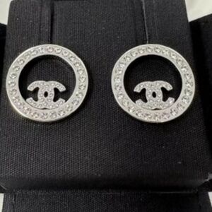 AUTH CHANEL EARRINGS 🥰/ Gorgeous 🥰/EUC/w COA